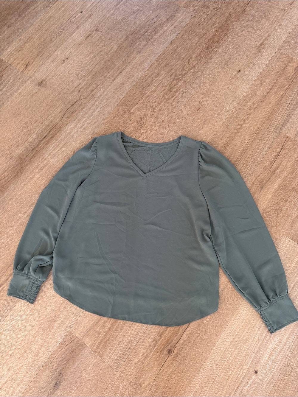 Women's V-Neck Long Sleeve Blouse